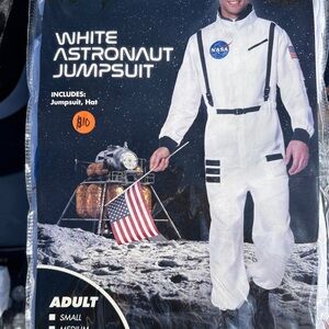 Adult white jumpsuit astronaut suit